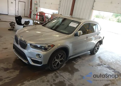 2017 BMW X1 xDrive28I z USA, uszkodzony, nr VIN WBXHT3C31H5F72166